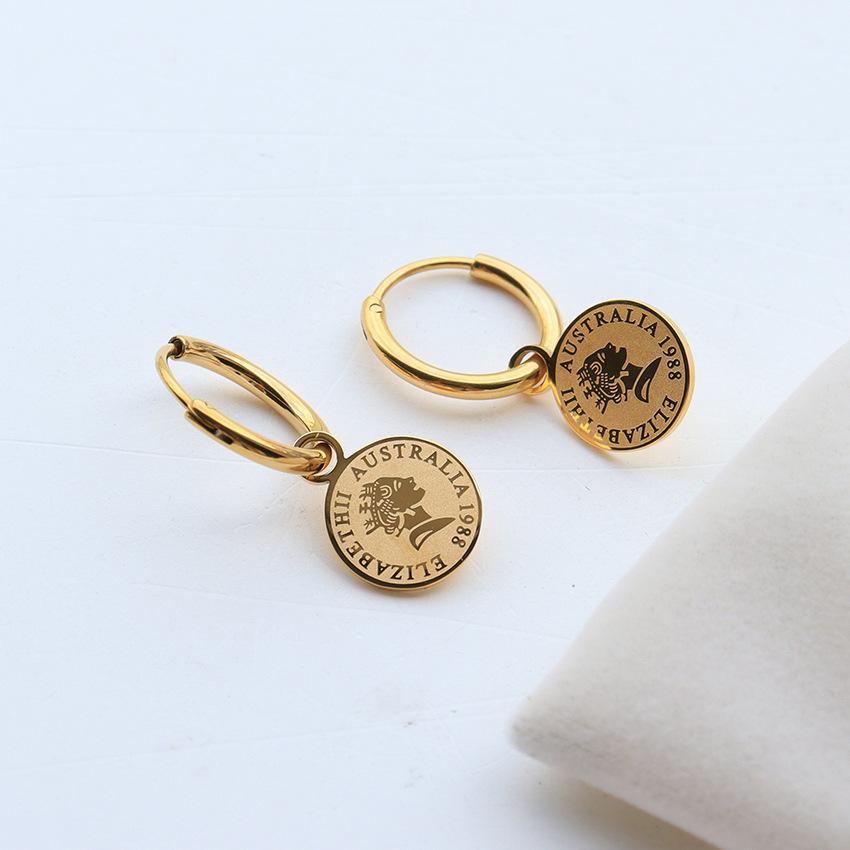 French ins style queen coin pendant earrings, 18K gold temperament versatile and simple ear buckle