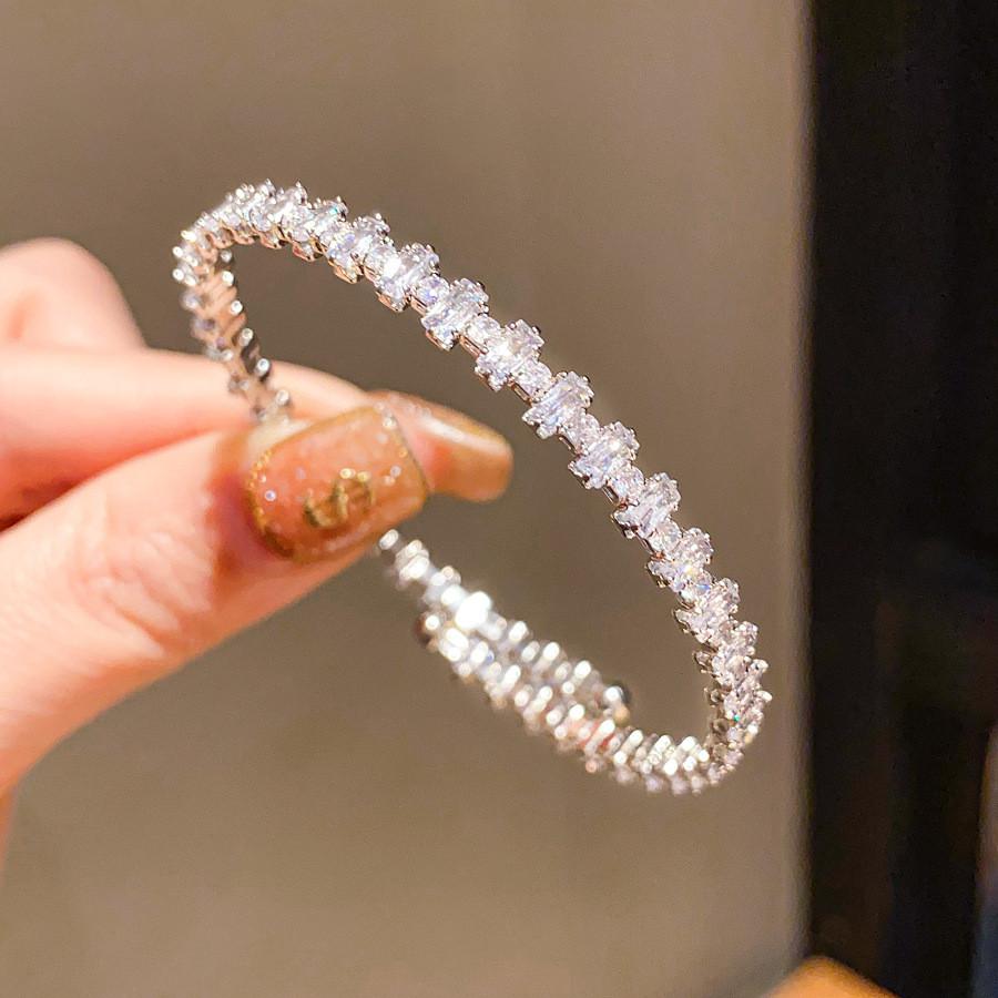 Silver Zircon Geometric Fashion Cuff For Stylish Office Wear