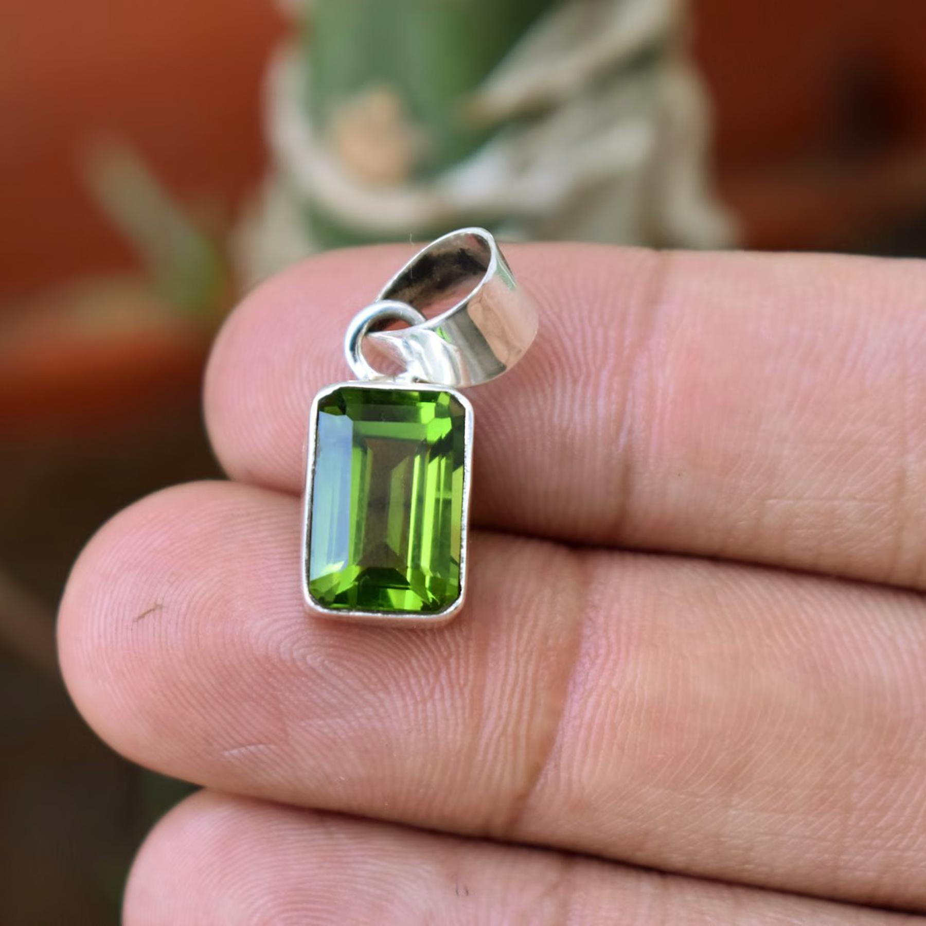 

Cushion Peridot Gemstone August Birthstone 925 Sterling Silver Pendant Jewelry 10