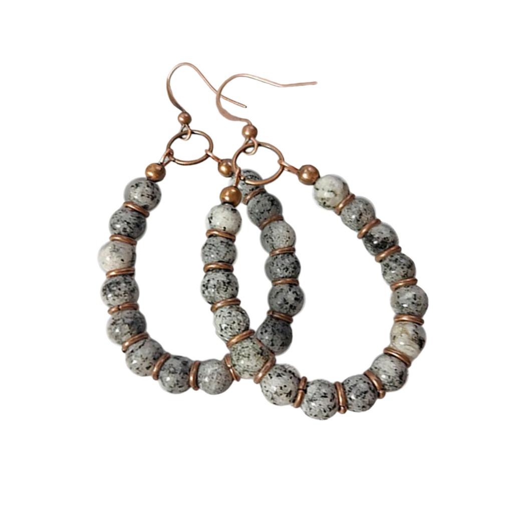Handgjorda Retro Boho Chic Dangle-örhängen med Natursten och Pärlhänge Perfekta för Vardagsbruk och Festivaler