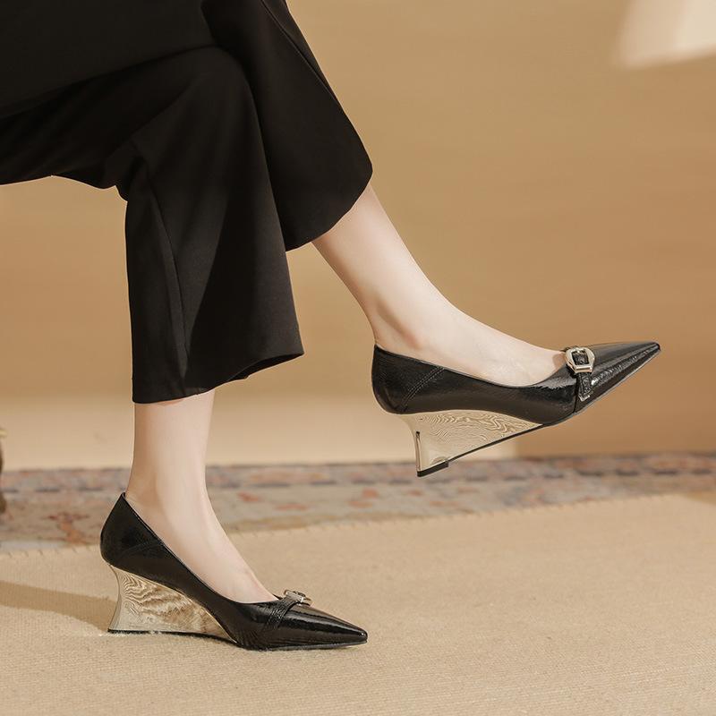 75005 [sheepskin] high heels women's wedge heels spring 2025 new pointed temperament silver light mouth single shoes