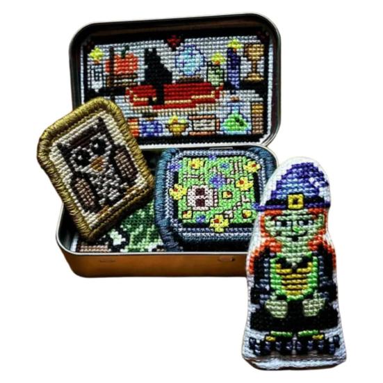 Tin Box Embroidery Kit Horror Themed Cross Stitch Kit Vintage Sewing Kit Halloween Embroidery Craft Set Gift for Embroidery Enthusiast