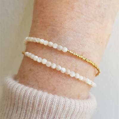 Vlen Dainty Mother of Pearl Bracelet Miyuki Beads Jewelry for Women Adjustable Stackable Minimalist Bracelet Gift for Her