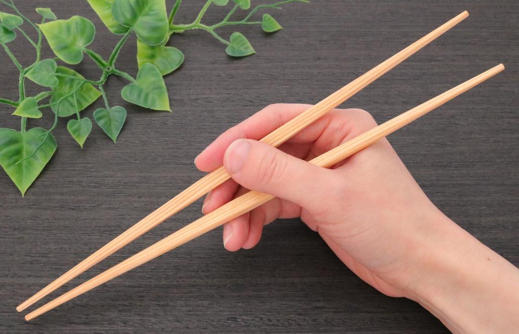 Yoshii Made In Yoshino Cedar Ranchu Chopsticks with Red Dye and White 100 Kaiseki Ryotei Shoji, Japan, Band, 26cm, Pairs, Style, (Japanese Cuisine),