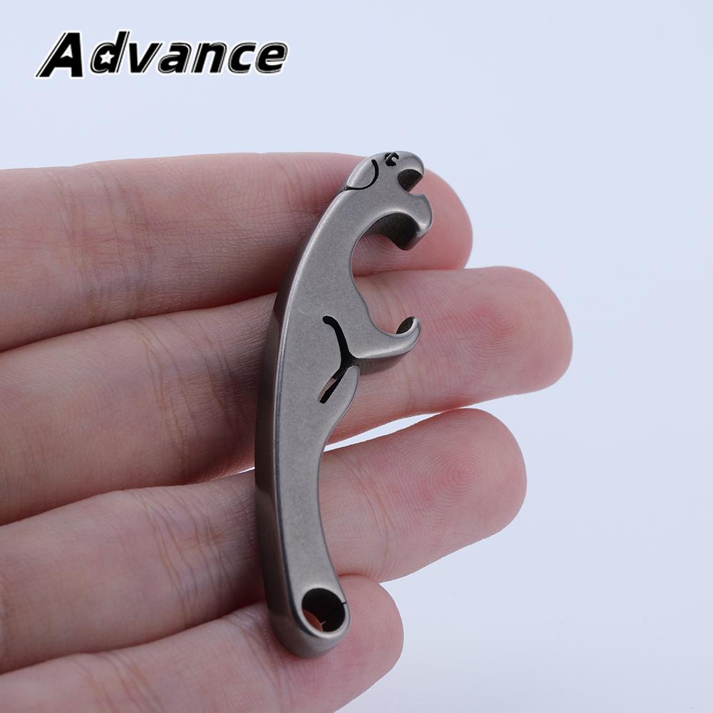 Small Bottle Opener Keychain Leopard Shape Pendant Accessory Outdoor EDC Titanium Outdoor Tool 4