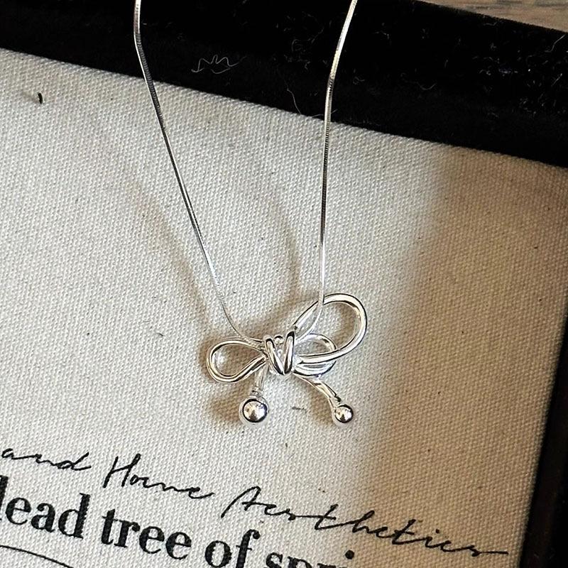 Simple Bow-Knot Pendant Sweater Necklace Charm Women Girl Summer New Fashion Geometric Chokers Clavicle Chain Party Jewelry Gift