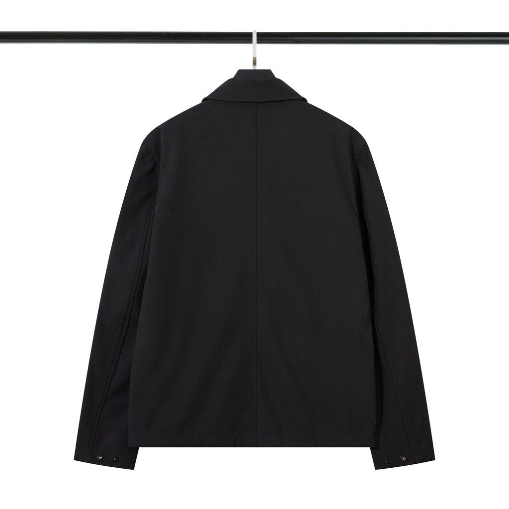 Jednokolorowa wiatrówka w stylu koszuli z miękkiej tkaniny