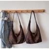 2025 New Retro Leopard Print Suede Tote: Large Capacity Autumn/Winter Shoulder Bag for Women - Korean Fashion Commute Style