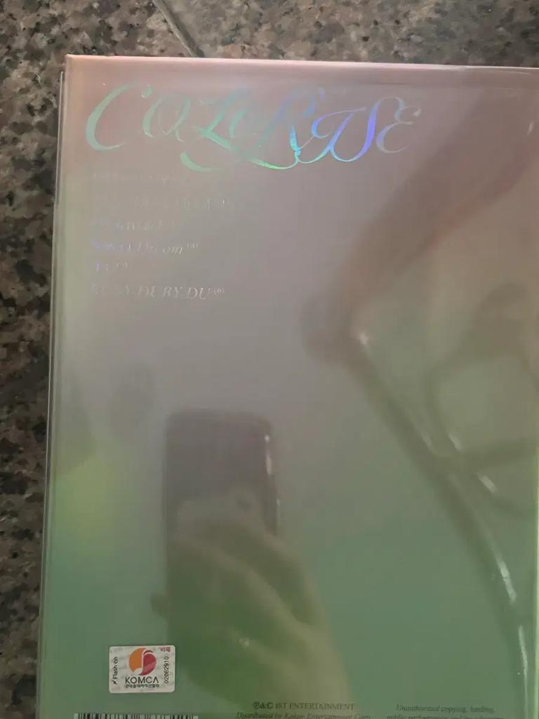 Μυστικό Εβδομαδιαίο άλμπουμ αυτόγραφων Colorise με χειρόγραφη αφιέρωση