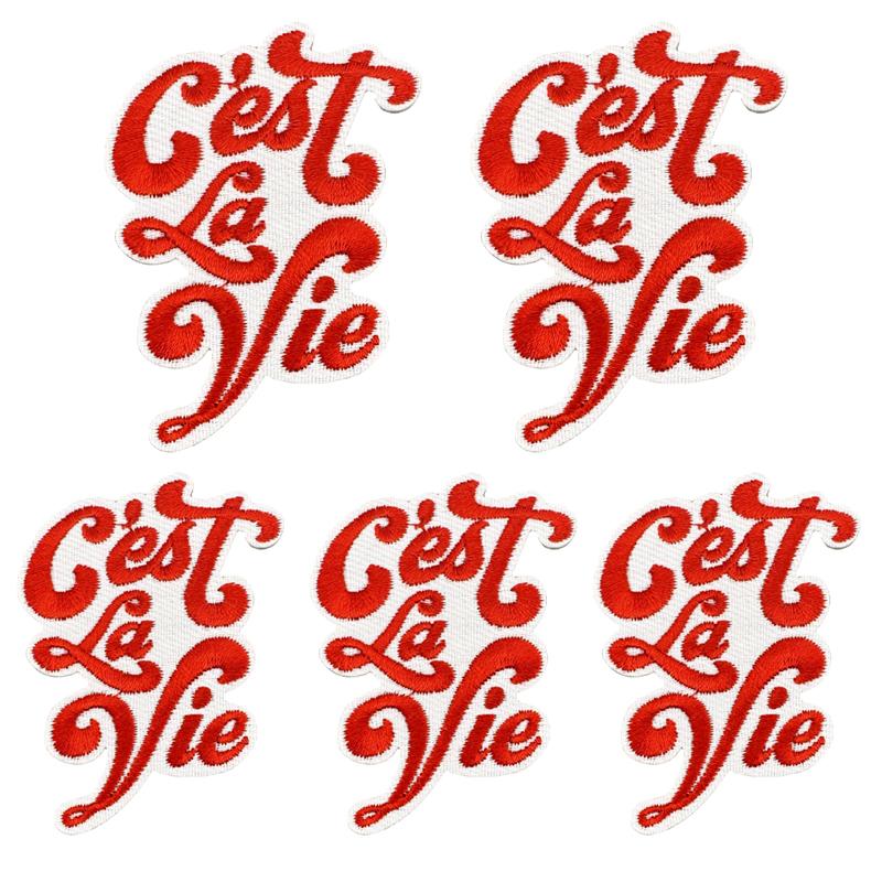 10 STÜCKE Großhandel Rotes Liebesherz Sterne Stickerei Aufnäher Katze Cartoon/Buchstaben Aufnäher Aufbügler Für Kleidung Hut Nähen Abzeichen DIY