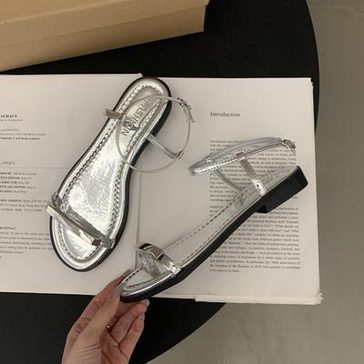 Sapatos de mulher – Sandálias