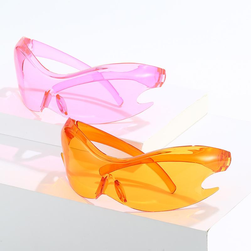 Oversized Futuristic Y2k Shield Sun Glasses for Men Women Wrap Around Fashion Superhero Chic Sunglasses Shades