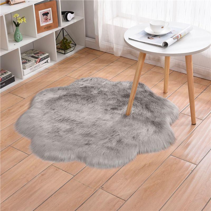 Plush Irregular Plum Blossom Wool Carpet for Bedroom & Living Room