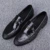 Summer men's shoes hollow breathable foot casual leather shoes men's one-pedal trendy versatile hand-woven loafers