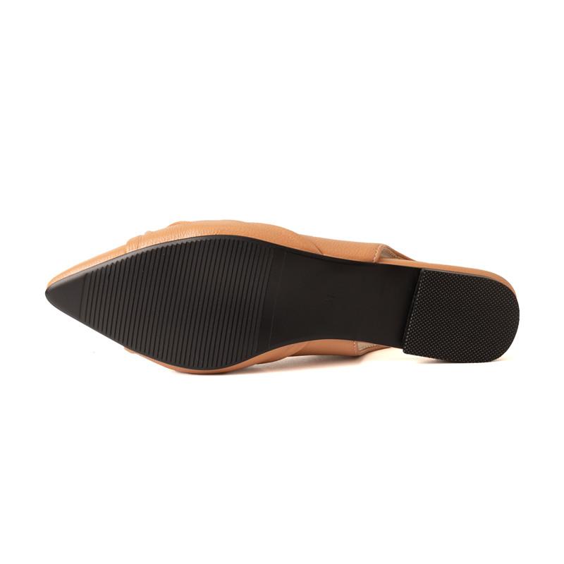Women's Flat-soled Sandals Summer New Comfortable Versatile Pointed Large-size Sandals