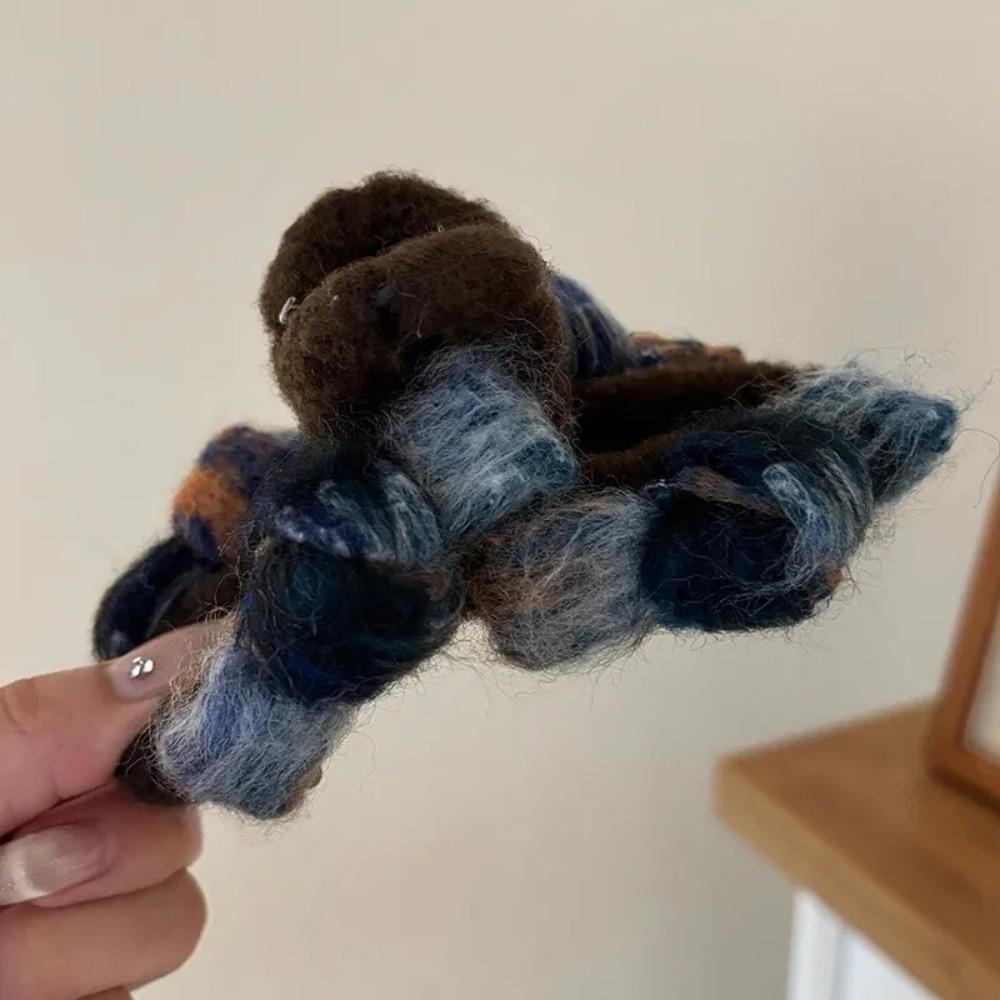 Korean Style Lady Shark Clip Sweet Fabric Women Hair Clips Hairpin Bow Claw Clip  for Women Updo