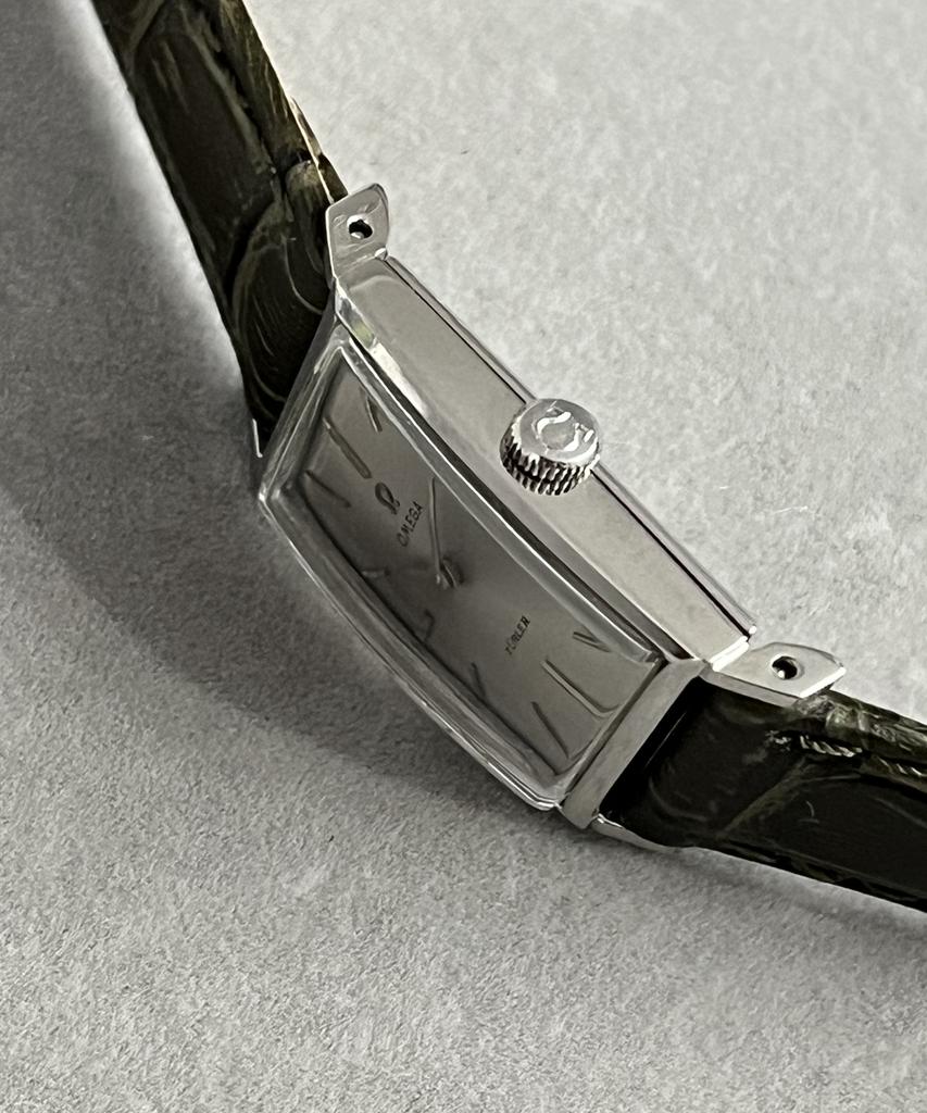 Omega [Vintage] Omega Classic Tueller 111.053 (1966)