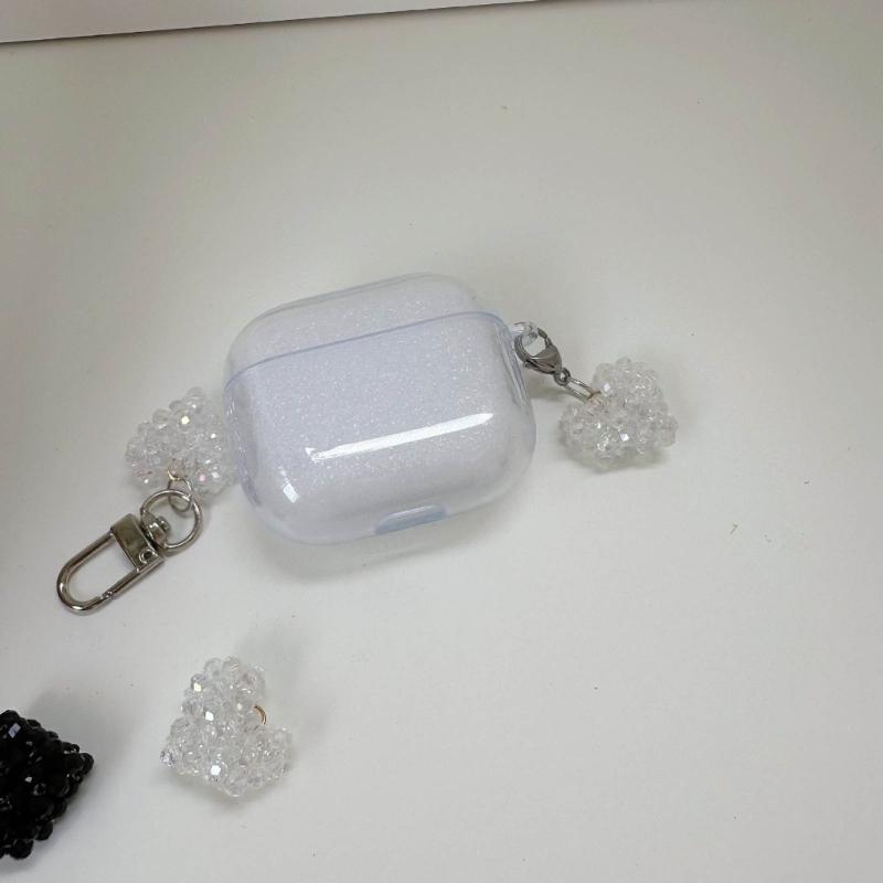Fashionable Pendant for Furniture Stylish Crystal Heart Keychain Heart shaped Pendant for Home and Car Decorations