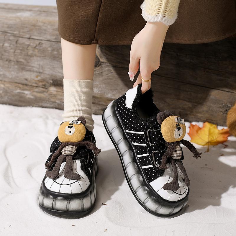 Women's fashion cartoon bear lightweight soft sole winter warm fur one snow boots velvet lined non-slip casual sports cotton boots board shoes