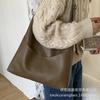 Large capacity tote bag women's 2025 new commuter women's bag high-end retro shoulder bag crossbody bucket bag