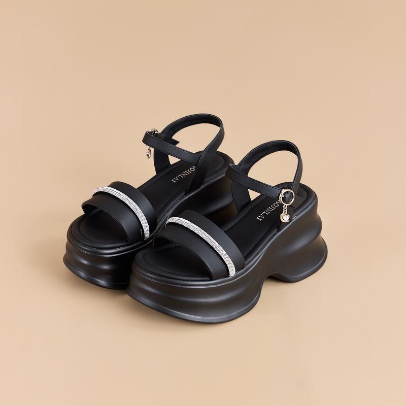 Sports Sandals Women's 2025 Summer New Wedge Heel Fashion Muffin Shoes Thick Sole Height Increase Outer Wear Versatile Beach Shoes