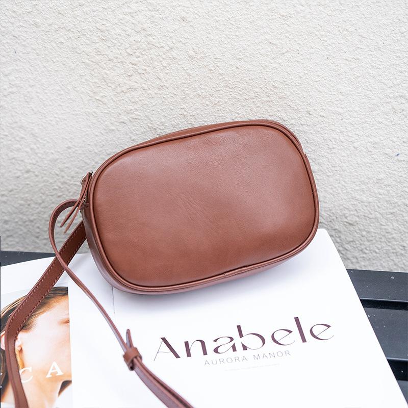 

Универсальная сумка для мобильного телефона Простая и универсальная сумка на одно плечо Сумка через плечо с нишевым дизайном коричневый