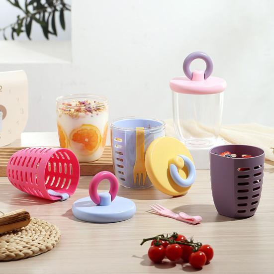 Portable Fruit Salad Container with Fork 650ml Leak-Proof BPA-Free Lunch Box with Strainer Double-Layer Lunchbox for Work Picnic Travel