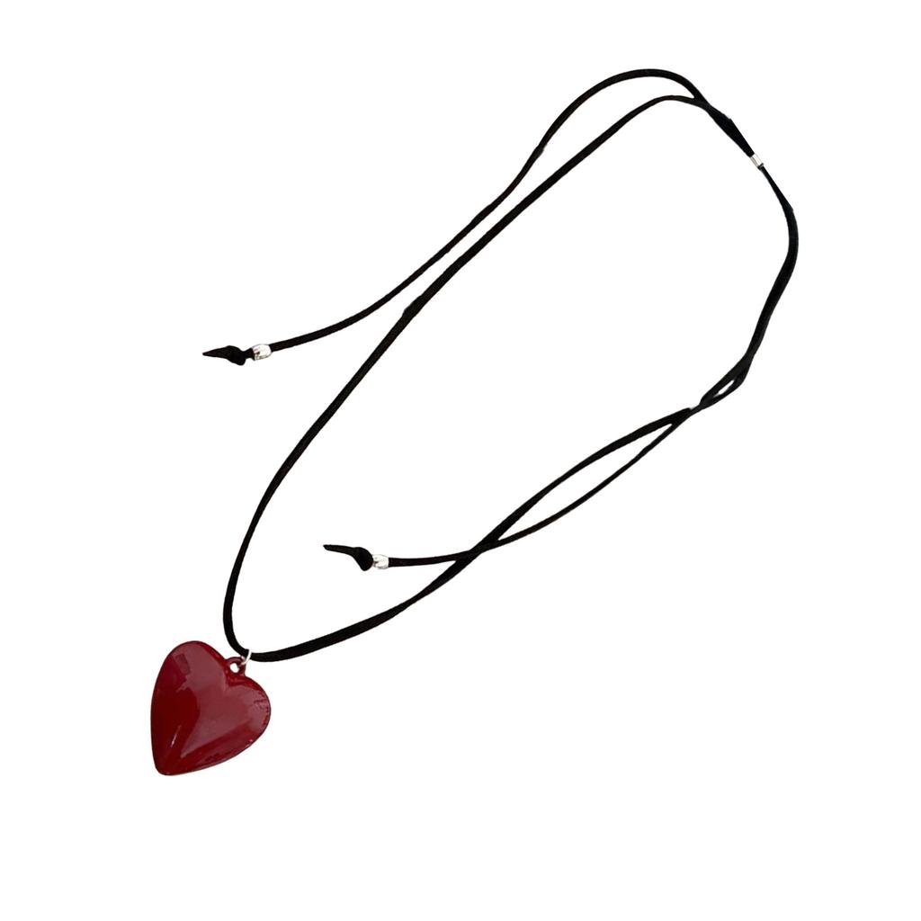 Heart Necklace with Soft Velvets Adjustable Chain Stylish Neckchain Accessories Party Accessory for Fashion Enthusiasts