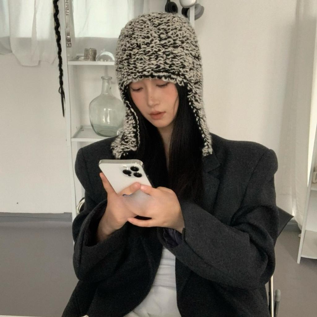 Autumn and Winter Versatile Plush Knitted Hat for Women Designed Warm Ear Protection Hat Lei Feng Hat To Protect Against Cold