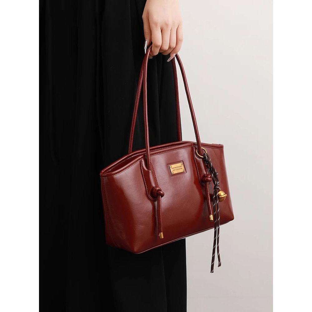 Red Festive Bride Wedding Bag Women 2025 New Trendy Tote Bag Large Capacity Wedding Bag Commuter Shoulder Armpit Bag