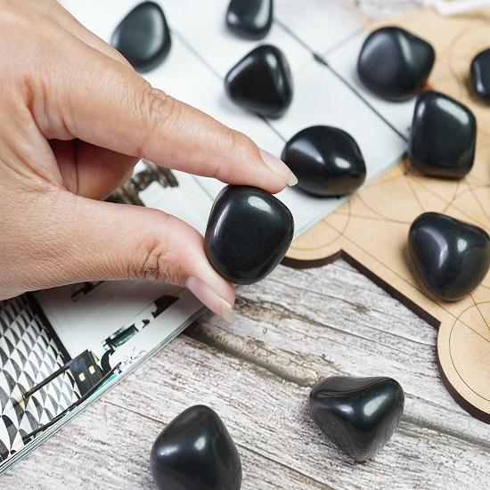 Black Agate Tumbled Stones, Reiki Chakra Healing Decorative Pebble, Vase Fillers Tumble Stone For Jewellery, Gift Item 13 Pieces Set, 20 Mm