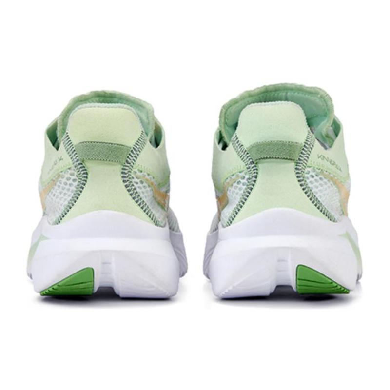 Saucony Kinvara Elite 14 Slip Resistant, Abrasion Resistant, Lightweight Low Top Running Shoes Women's White Green Saucony S10823-100