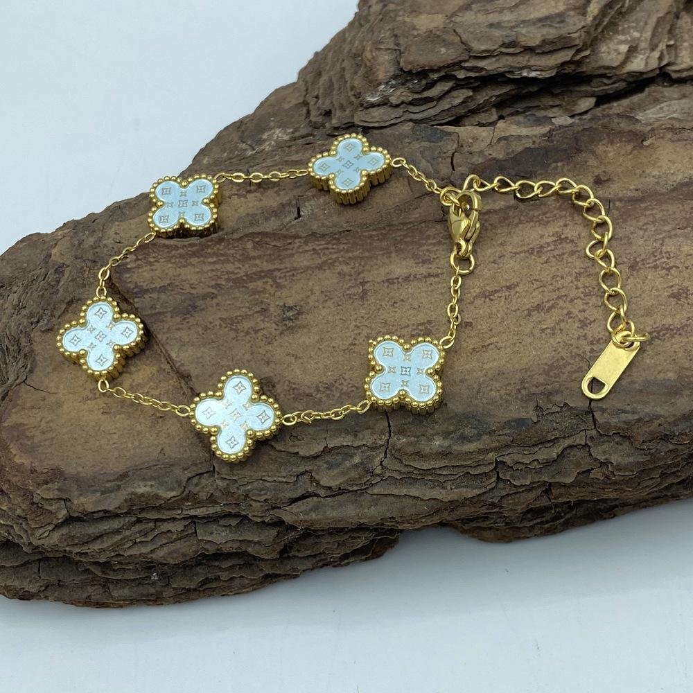 13MM Titanium Steel Bracelet Double-sided Shell Star Pattern Shell Lucky Fashion Ladies Four-leaf Clover Bracelet