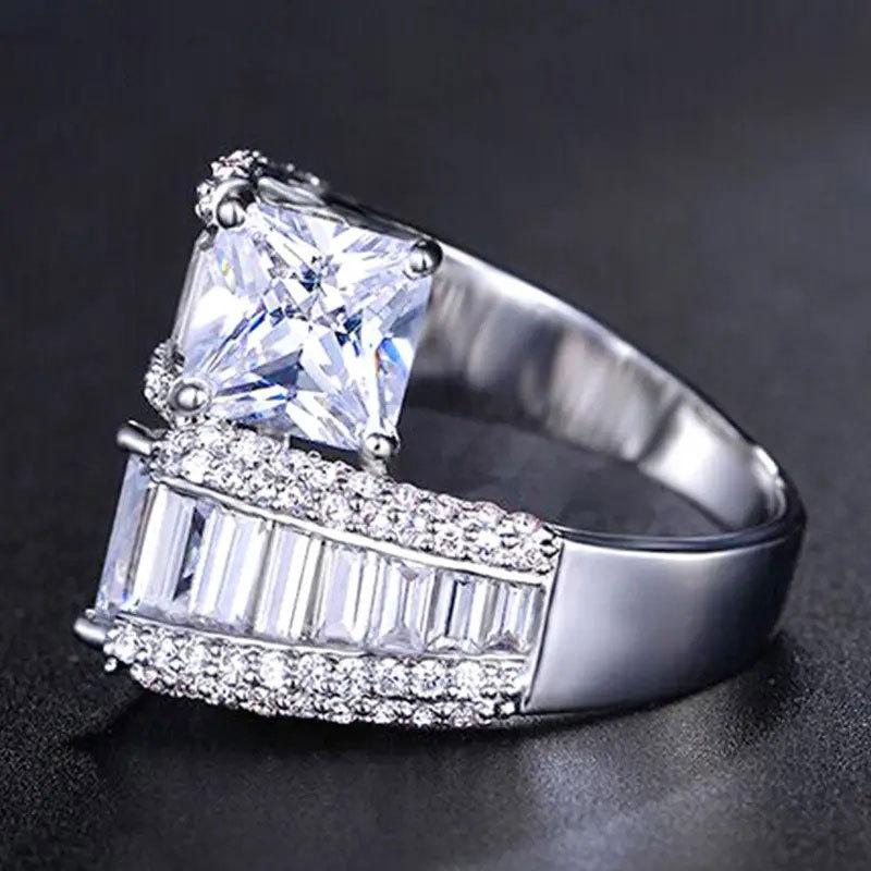 Luxury new jewelry, light luxury inlaid trapezoidal zircon ring, ring