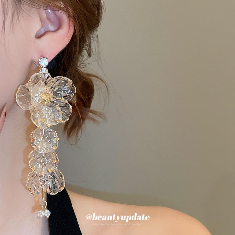 Silver Needle Diamond Acrylic Flower Fringed Earrings Super Immortal Sweet Temperament Exaggerated Earrings Light Luxury Premium Earrings