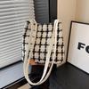 Bag Women's Spring New Trendy Simple Fashion Atmospheric Underarm Bag Portable Checked Large Bag