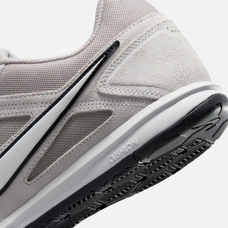 Nike GATO Men's Sport Shoes, Model Number HQ6020