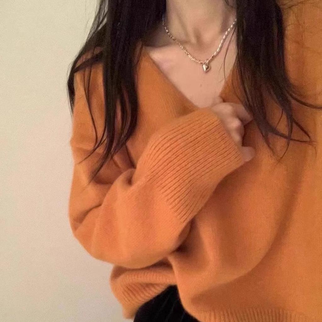 Women's Korean V-Neck Blue Knitted Sweater - Soft, Loose-Fit Autumn/Winter Pullover.