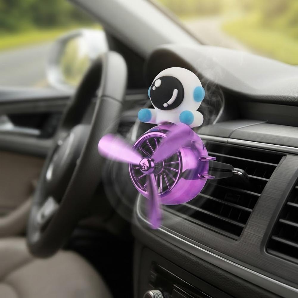 Car Air Outlet Perfume Clips Cartoon Astronaut Aromatherapy Clip Interior Accessories Air-Freshener Interior Perfume Diffuser