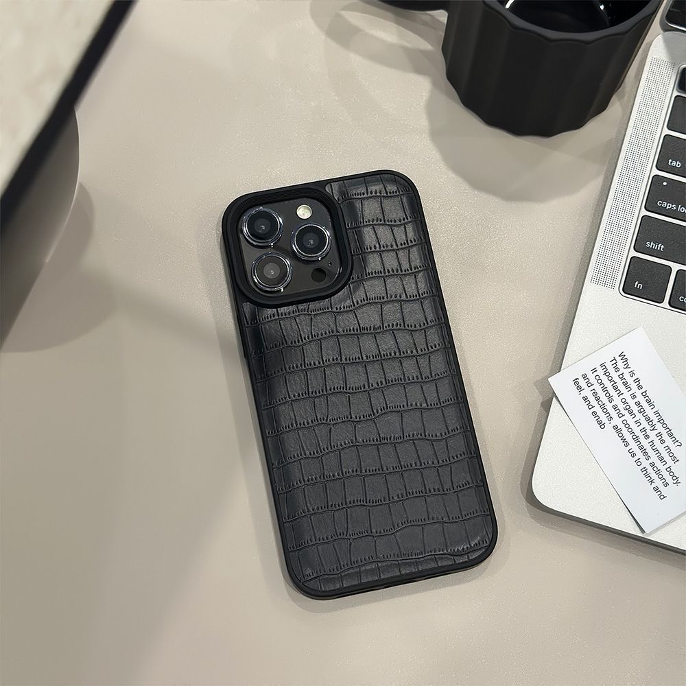 

Чехол для телефона из кожи крокодила в стиле ретро для Apple iPhone16promax - мягкий силиконовый чехол из натуральной кожи для iPhone 16/15/14/13/12/11/Xs/Xr/Xsmax/Plus/Pro iPhone 16 Pro чёрный