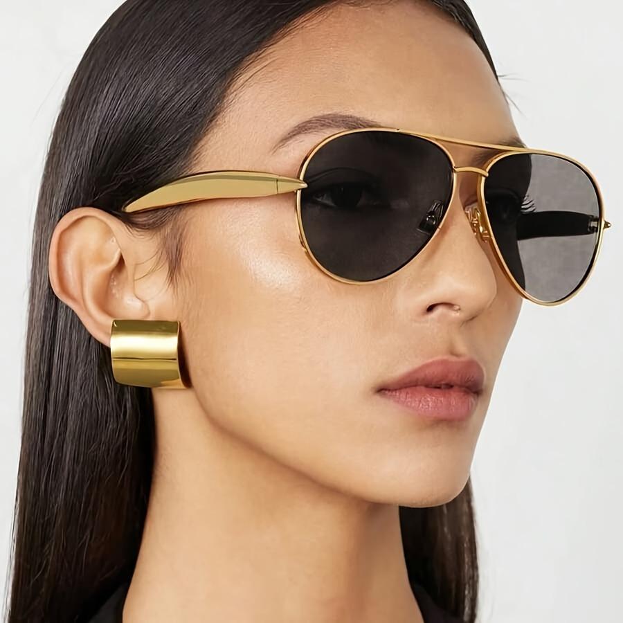 

Ladies Oversized Circular Pilot Fashion Glasses Large Square Gold Metal Retro Pilot Glasses Daily and Special Occasions Wear