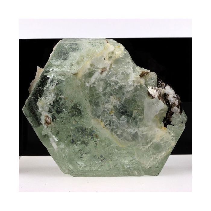 Béryl, Muscovite, Albite 4330.0 carats