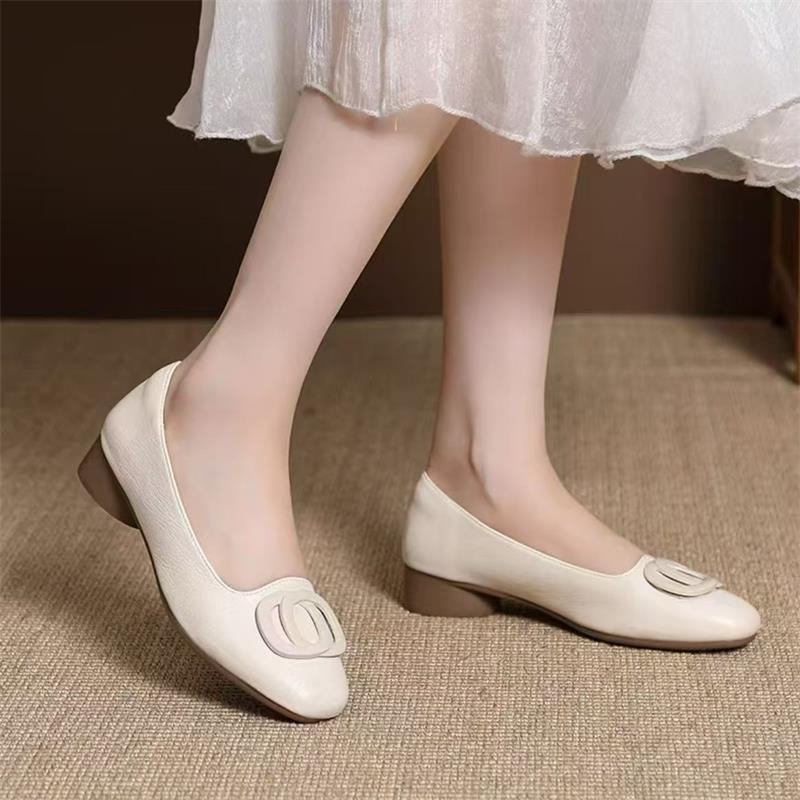 Soft leather shallow mouth single shoes women's 2025 new thick heel small leather shoes retro one-pedal work commuting women's shoes mother shoes