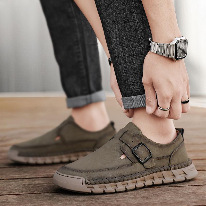 Fashion 2025 Men Loafers Slip On Handmade Leather Casual Shoes For Men Moccasins Plus Size 38-46 Flats Sneakers Vintage Design Man Shoes