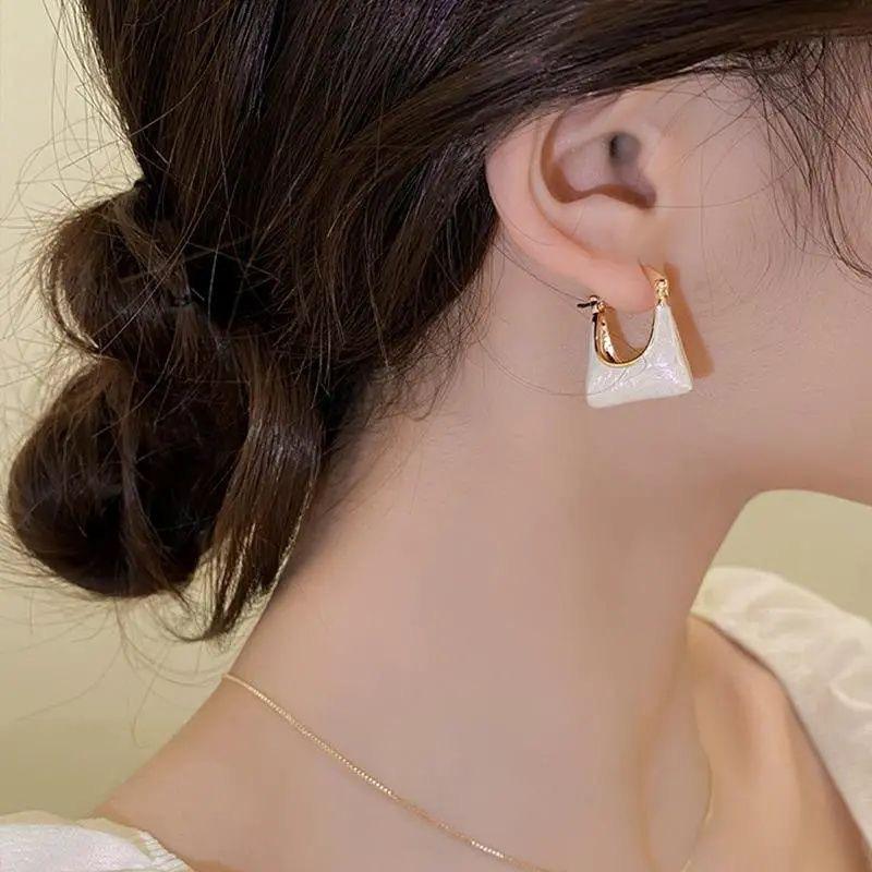 Unique Statement Dangle Hoop Earrings for Women White Enamel Oil Hollow Round Circle Metal Trapezoid Drop Earrings Jewelry Gift
