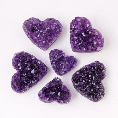 30-40mm Ametyst w kształcie serca Naturalny kryształ kwarcowy Kamień różdżka Punkt energii Uzdrowienie Kamień mineralny Skała Wystrój domu