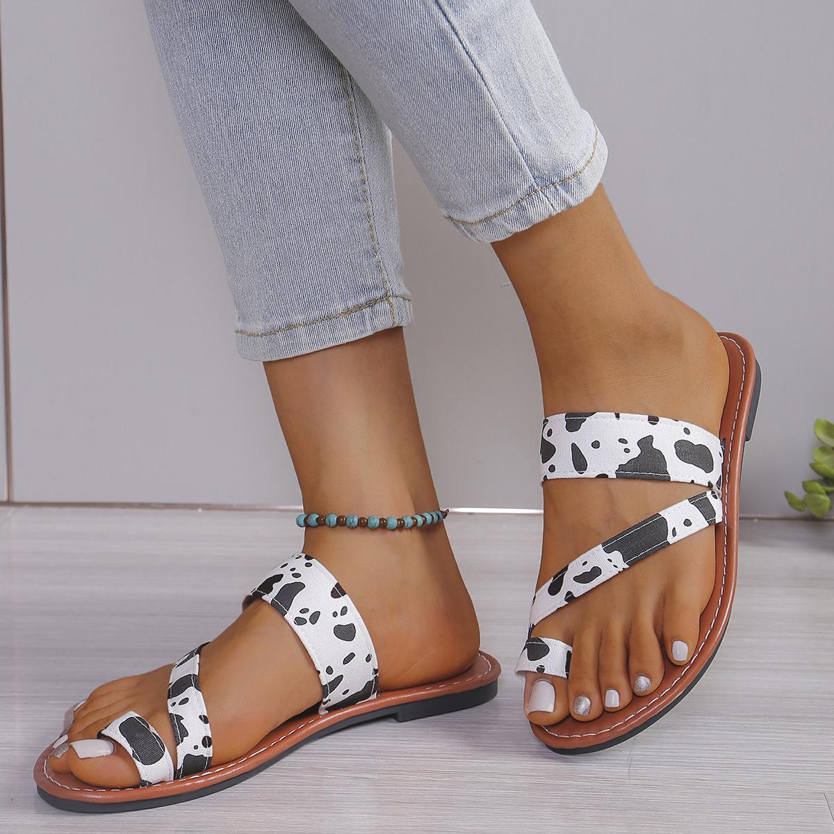 Модные женские шлепанцы 2024 лето с принтом — фото 4