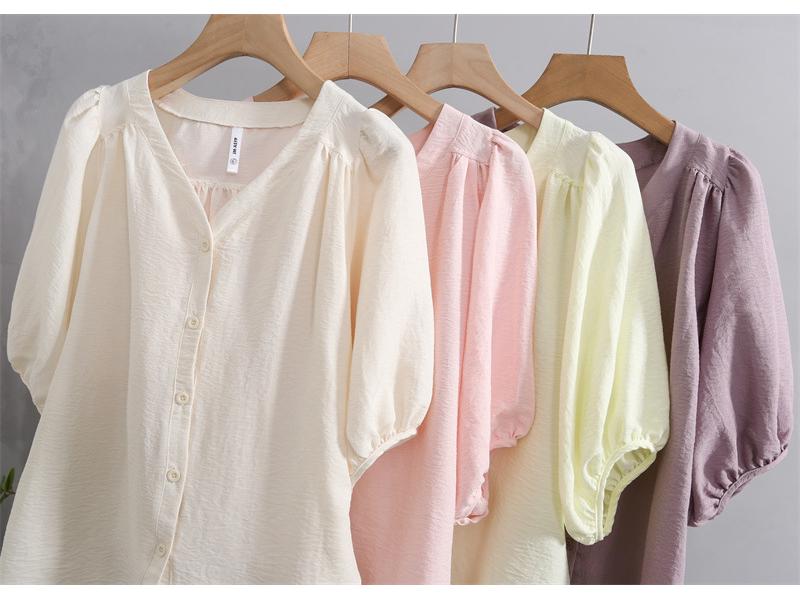 2025 Summer Women's Fashionable Loose V-Neck Short Sleeve Cardigan Top