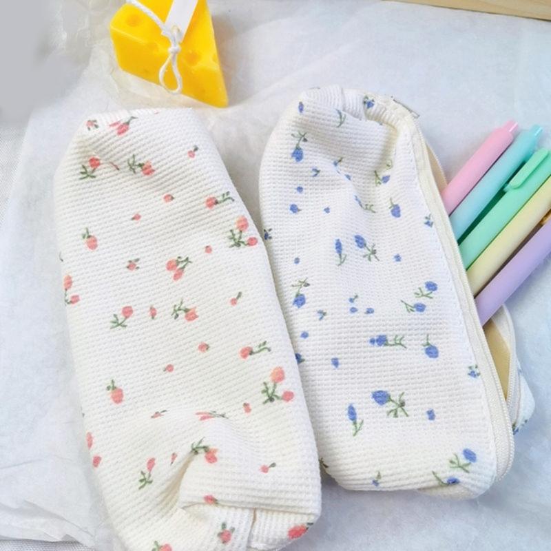 Tiny Blossomy Pen Case Permanent Polyester Cosmetic Planner With Dense Size For Daily Use