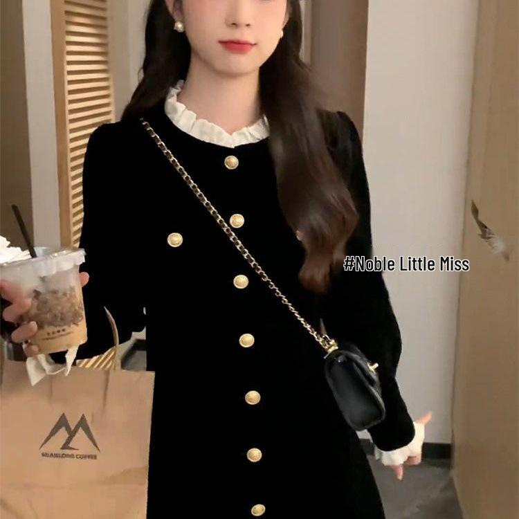 Chic Hepburn-Style Little Black Dress: Women's Slim-Fit Short Skirt for Early Autumn 2025